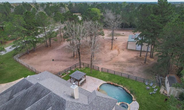 26231 Crown Ranch Boulevard, Montgomery, TX 77316