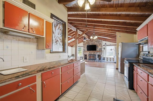 1112 N FLORIDA AVENUE, Tarpon Springs, FL 34689