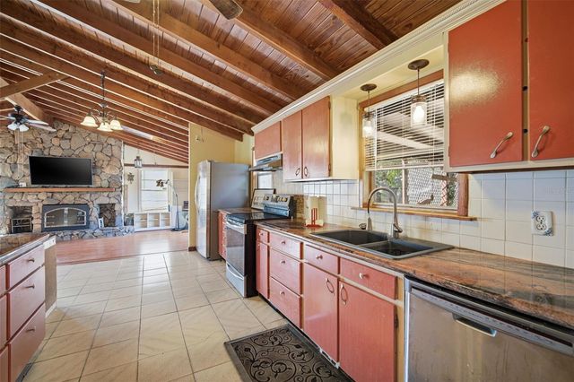 1112 N FLORIDA AVENUE, Tarpon Springs, FL 34689