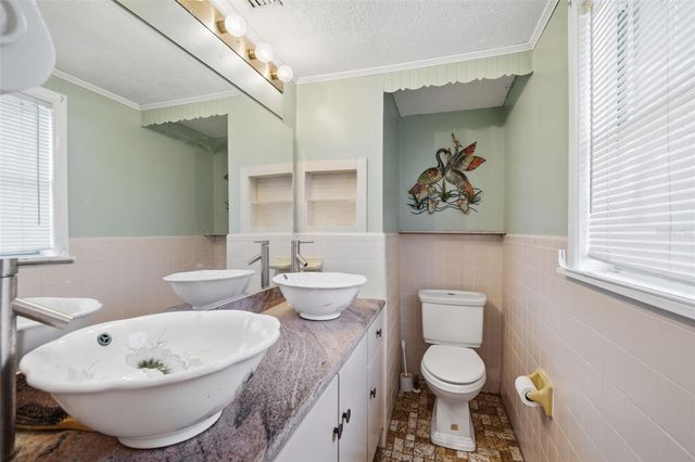 1112 N FLORIDA AVENUE, Tarpon Springs, FL 34689