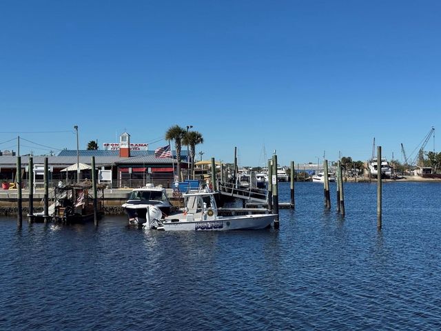 1112 N FLORIDA AVENUE, Tarpon Springs, FL 34689