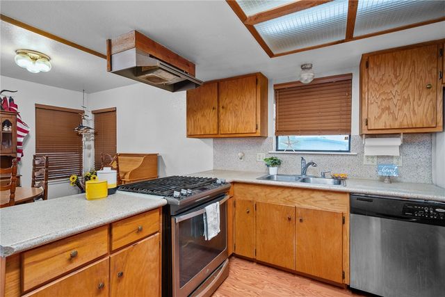 531 Bayshore Dr, Ingleside, TX 78362