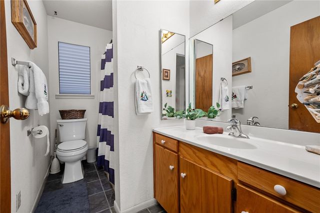 531 Bayshore Dr, Ingleside, TX 78362