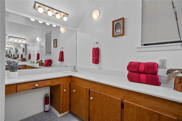 531 Bayshore Dr, Ingleside, TX 78362