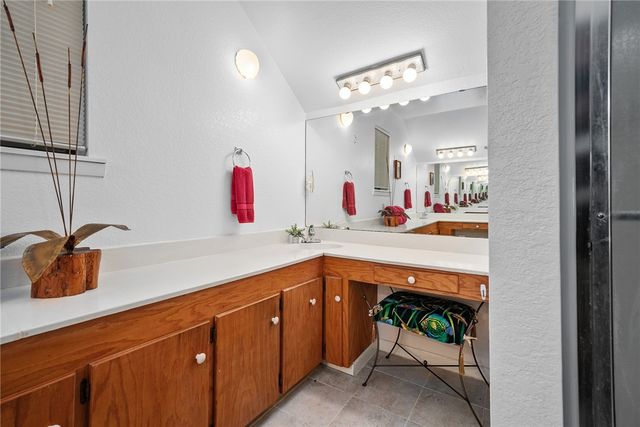 531 Bayshore Dr, Ingleside, TX 78362