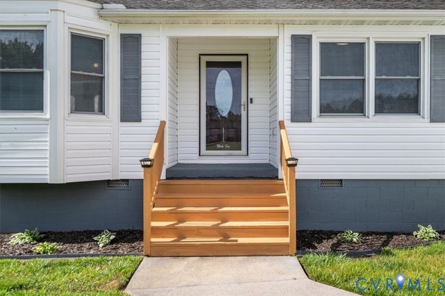 11323 Uhrich Ln, North Prince George, VA 23860