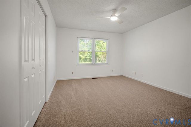 11323 Uhrich Ln, North Prince George, VA 23860
