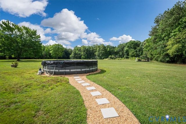 11323 Uhrich Ln, North Prince George, VA 23860