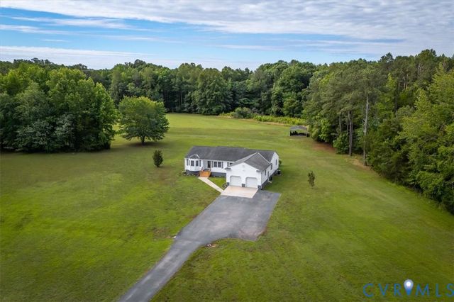 11323 Uhrich Ln, North Prince George, VA 23860