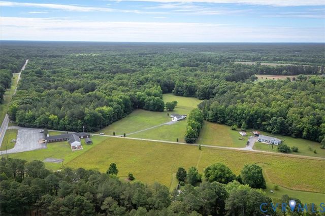11323 Uhrich Ln, North Prince George, VA 23860