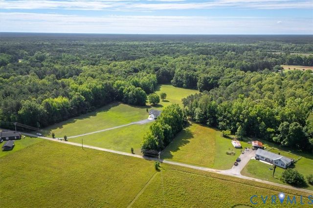 11323 Uhrich Ln, North Prince George, VA 23860