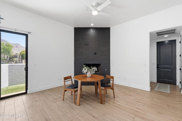 109 E Loch Lomond Place, Oro Valley, AZ 85737