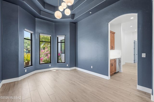 109 E Loch Lomond Place, Oro Valley, AZ 85737