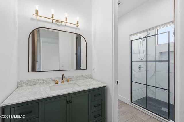 109 E Loch Lomond Place, Oro Valley, AZ 85737
