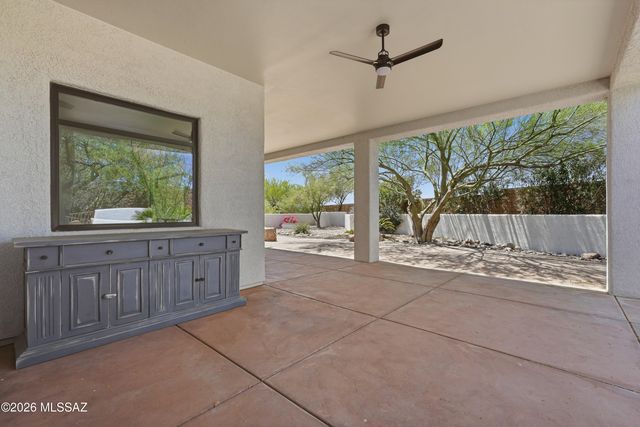 109 E Loch Lomond Place, Oro Valley, AZ 85737