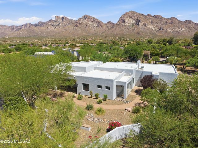 109 E Loch Lomond Place, Oro Valley, AZ 85737