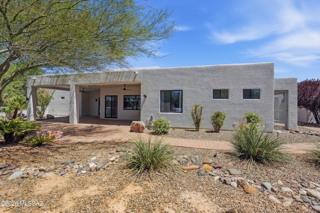 109 E Loch Lomond Place, Oro Valley, AZ 85737
