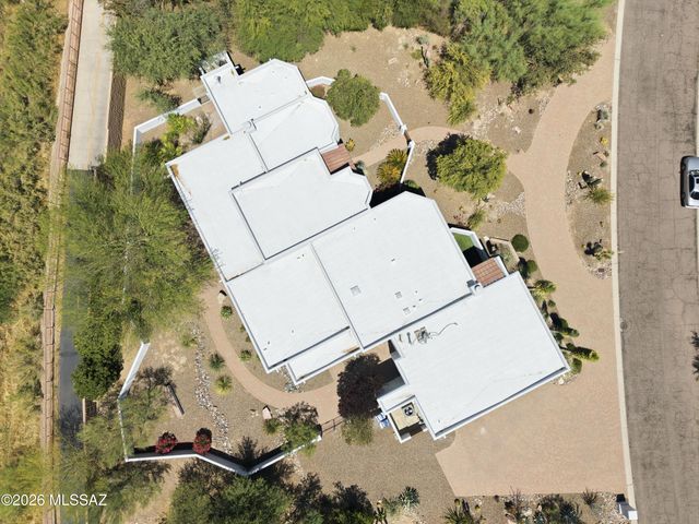 109 E Loch Lomond Place, Oro Valley, AZ 85737