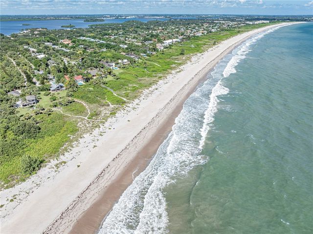 1425 Treasure Cove Lane, Vero Beach, FL 32963
