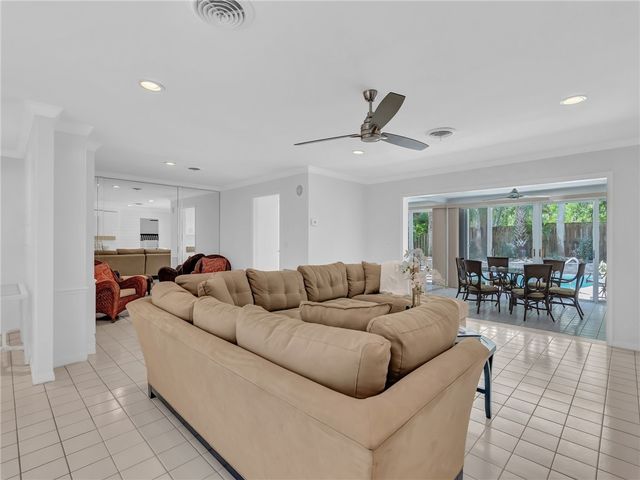 1425 Treasure Cove Lane, Vero Beach, FL 32963