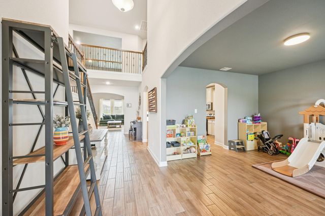 2406 Harborwood Court, Texas City, TX 77568