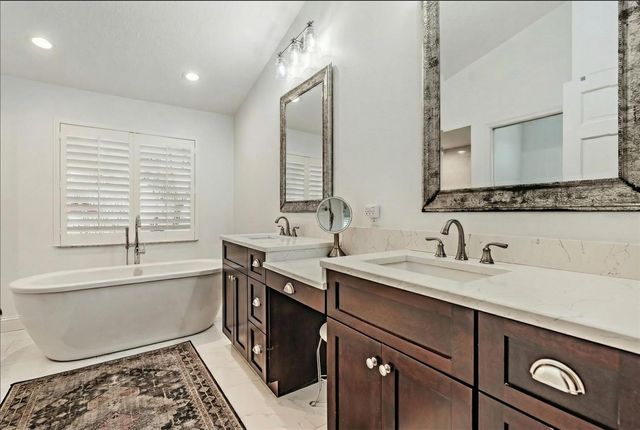 2264 PINNACLE CIRCLE N, Palm Harbor, FL 34684