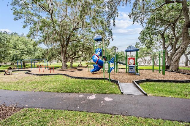 2264 PINNACLE CIRCLE N, Palm Harbor, FL 34684