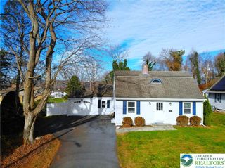 915 Birch Road, Hellertown Boro, PA 18055