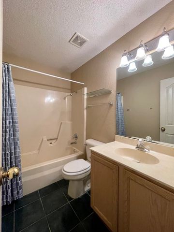 1456 N Timberline Drive, Fayetteville, AR 72704