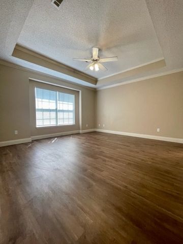 1456 N Timberline Drive, Fayetteville, AR 72704