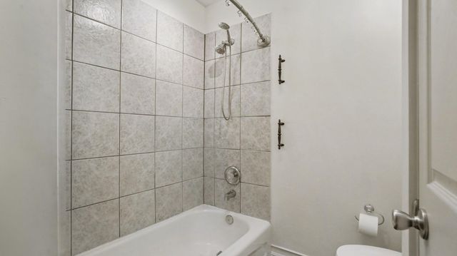 1011 Birnham Woods Boulevard, Pasadena, TX 77503