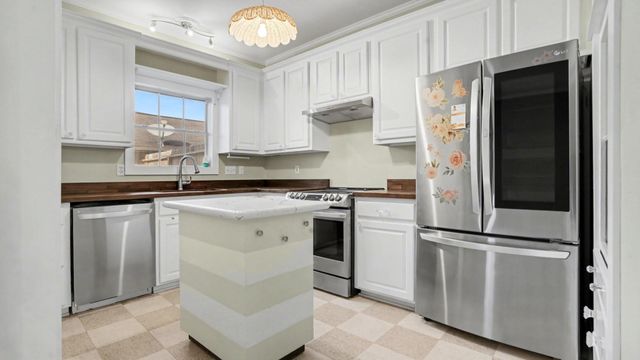 1011 Birnham Woods Boulevard, Pasadena, TX 77503