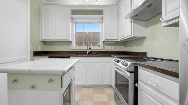 1011 Birnham Woods Boulevard, Pasadena, TX 77503