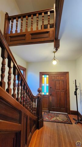 131 SW Clay ST, Topeka, KS 66606