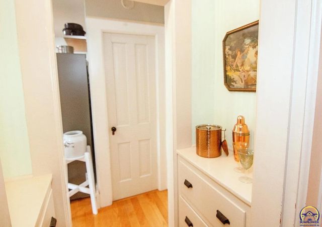 131 SW Clay ST, Topeka, KS 66606