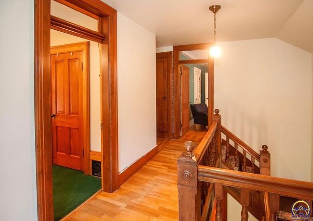 131 SW Clay ST, Topeka, KS 66606