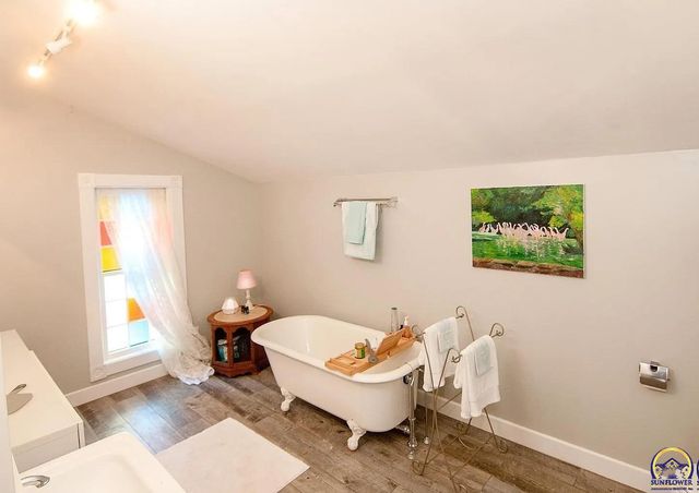 131 SW Clay ST, Topeka, KS 66606