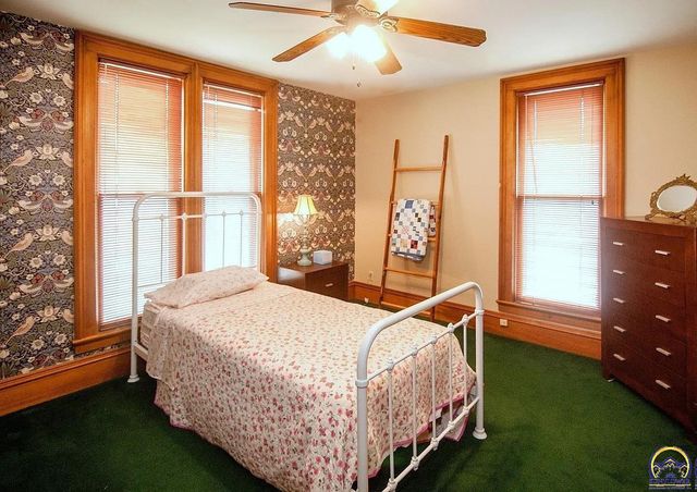 131 SW Clay ST, Topeka, KS 66606