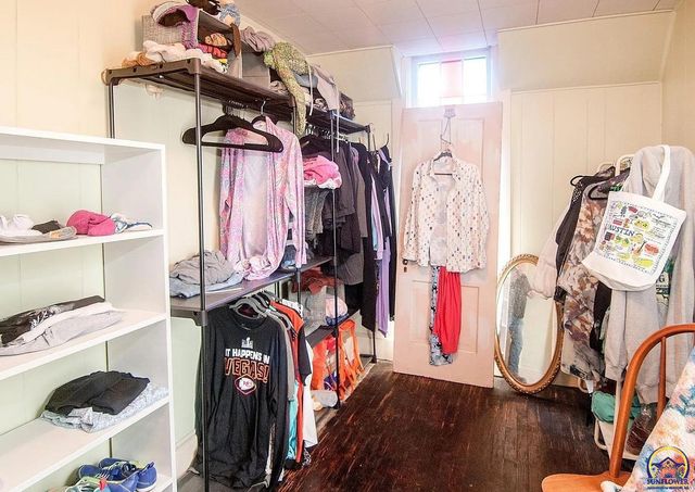 131 SW Clay ST, Topeka, KS 66606