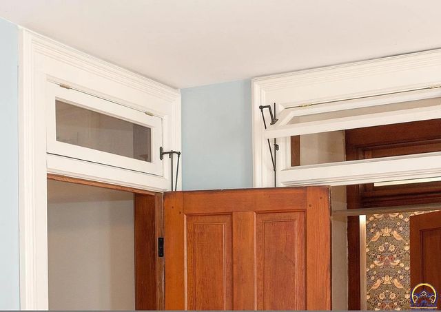 131 SW Clay ST, Topeka, KS 66606