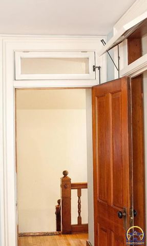 131 SW Clay ST, Topeka, KS 66606