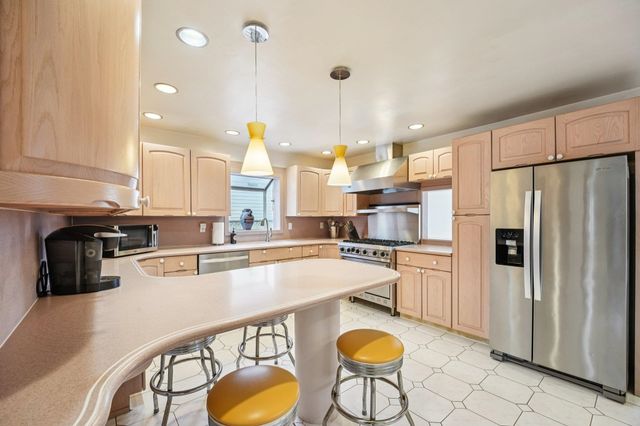 151 ARLINGTON BLVD, North Arlington, NJ 07031