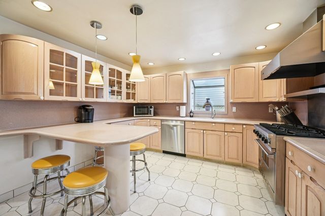 151 ARLINGTON BLVD, North Arlington, NJ 07031