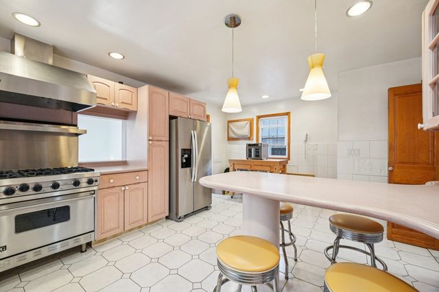 151 ARLINGTON BLVD, North Arlington, NJ 07031