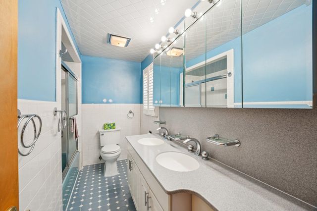 151 ARLINGTON BLVD, North Arlington, NJ 07031