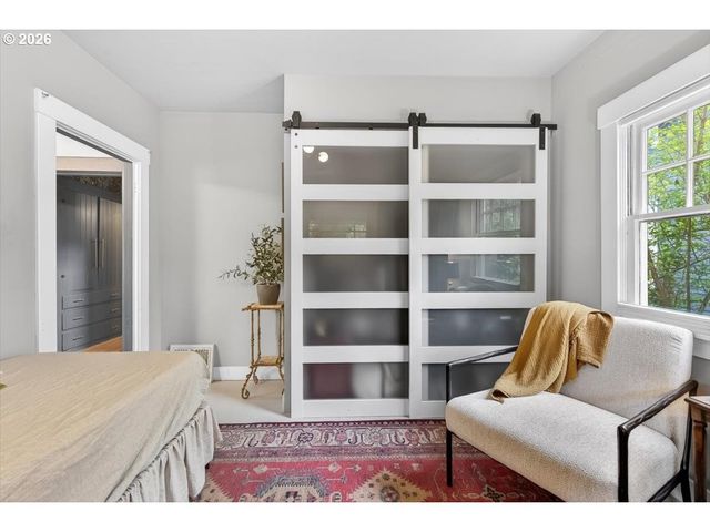 1205 Se MARION St, Portland, OR 97202