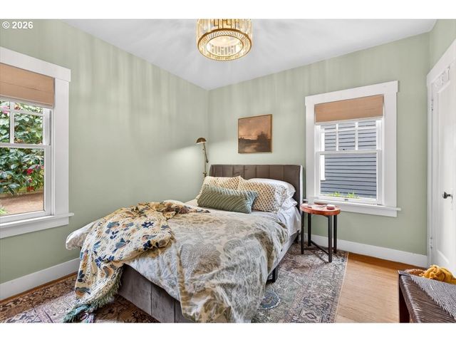 1205 Se MARION St, Portland, OR 97202