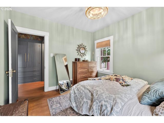 1205 Se MARION St, Portland, OR 97202