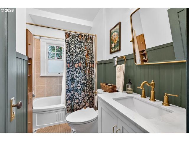 1205 Se MARION St, Portland, OR 97202