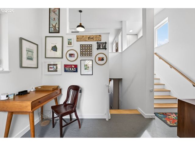 1205 Se MARION St, Portland, OR 97202